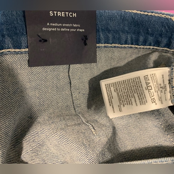 NWT, Gap Sky High Wide Leg Jeans, Size 32/14 - Picture 8 of 8